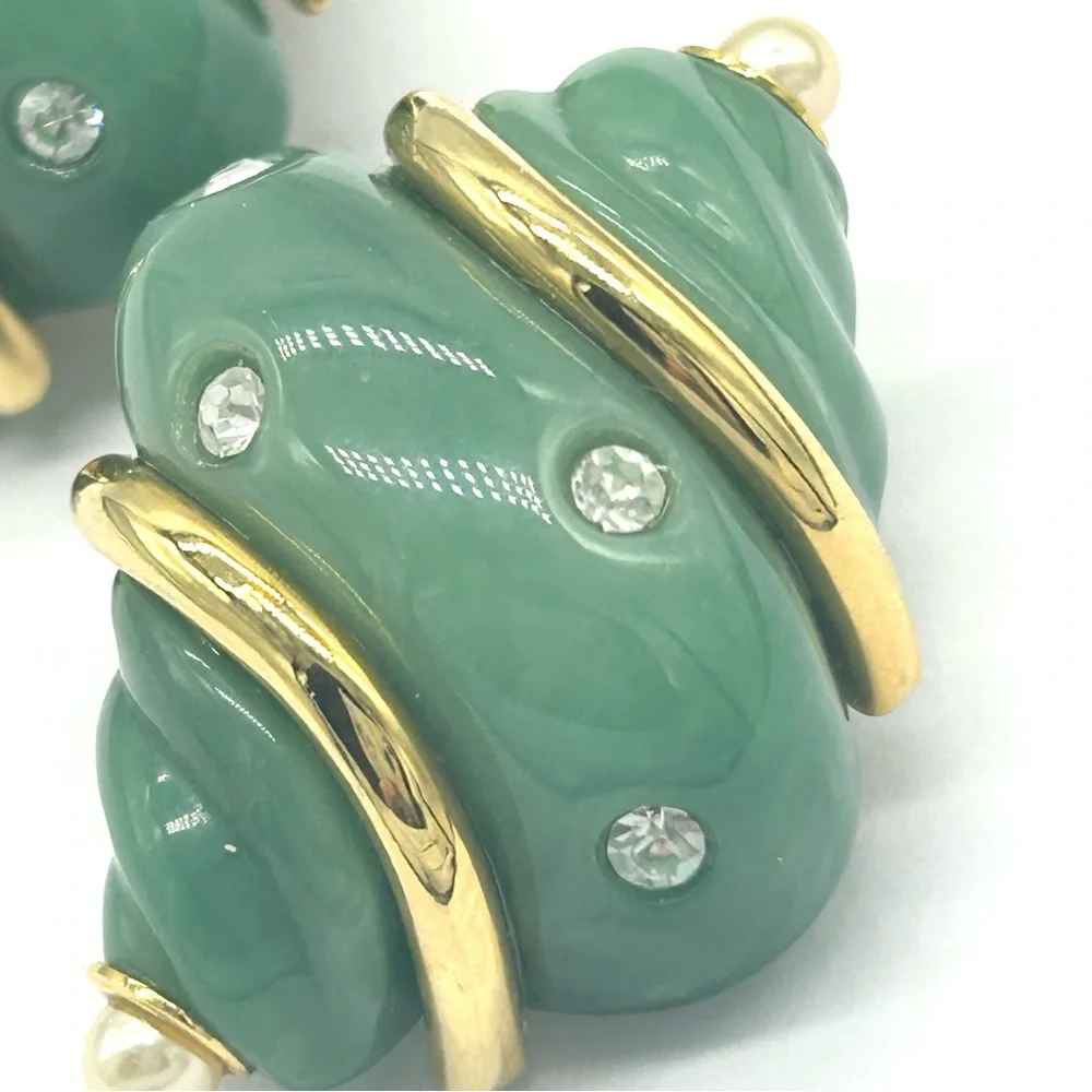 Kenneth Jay Lane KJL Vintage Jade Green Shell Earrings Rare! - Picture 2 of 6